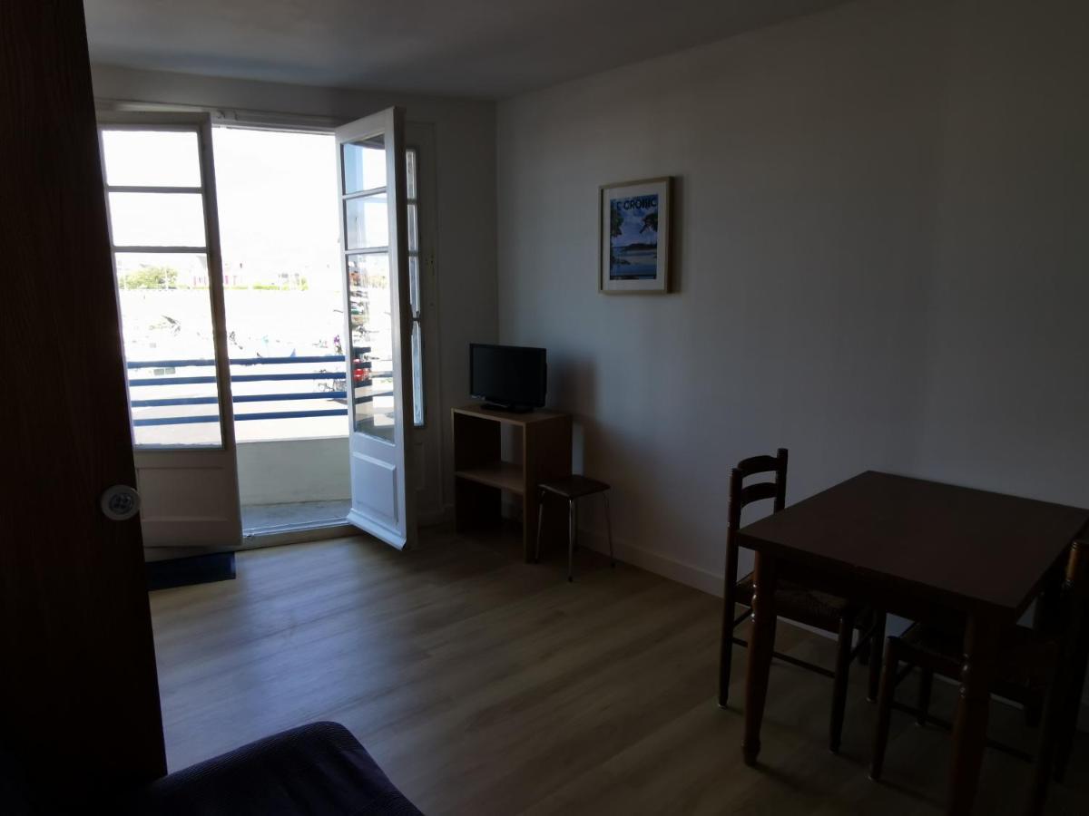 Apartment Quai Herve Rielle *